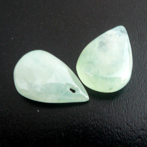 ティアドロップのひすいパーツ(1個）