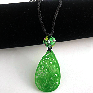 NYデザイン翡翠とベネチアンガラスネックレス