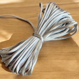 シルバーグレー